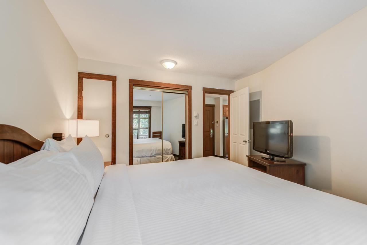 Blackcomb Springs Suites By Clique Γουίστλερ Εξωτερικό φωτογραφία