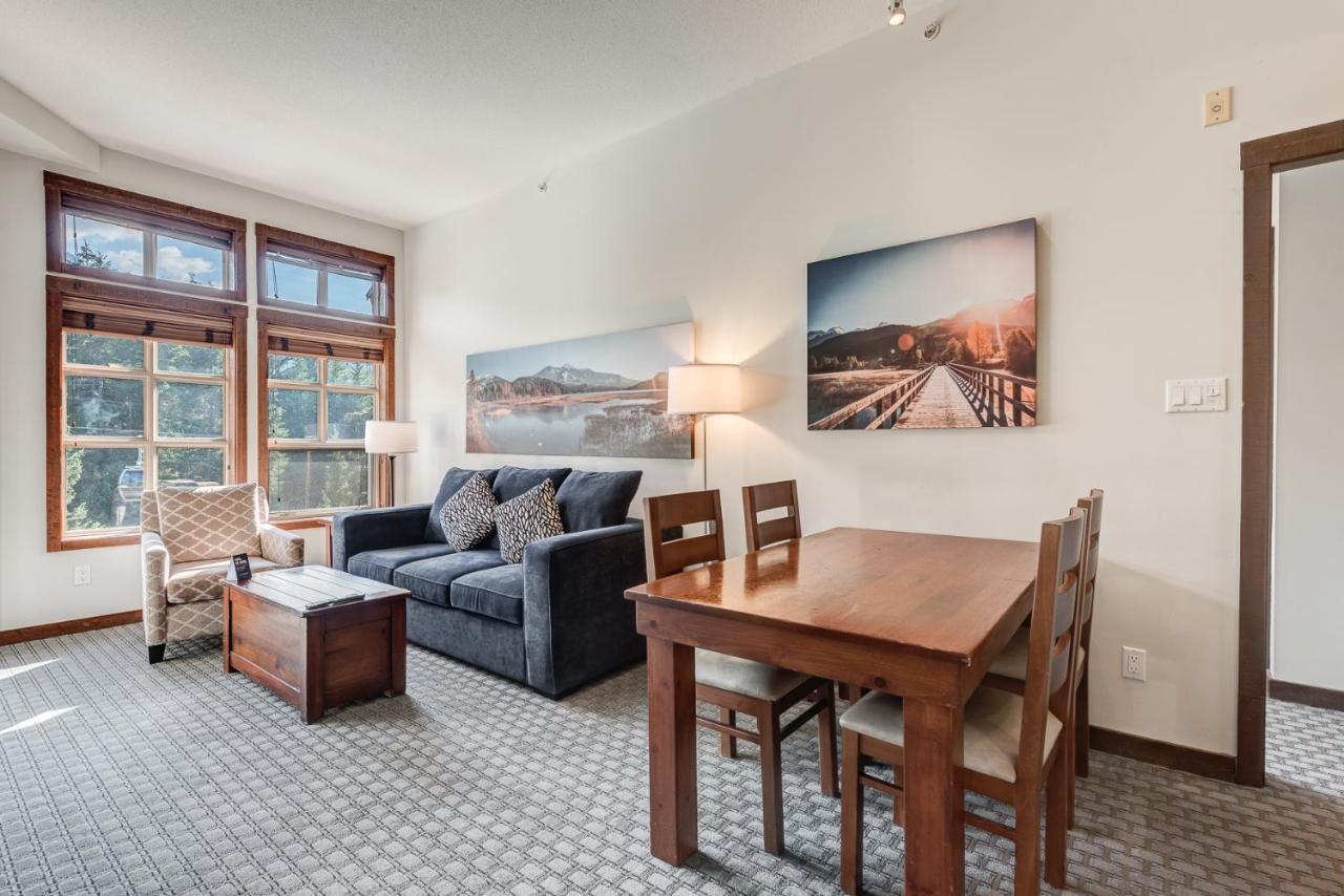 Blackcomb Springs Suites By Clique Γουίστλερ Εξωτερικό φωτογραφία