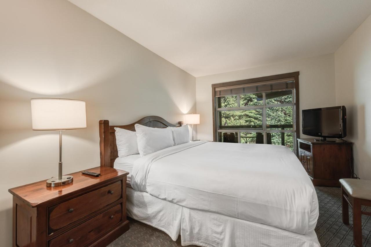 Blackcomb Springs Suites By Clique Γουίστλερ Εξωτερικό φωτογραφία