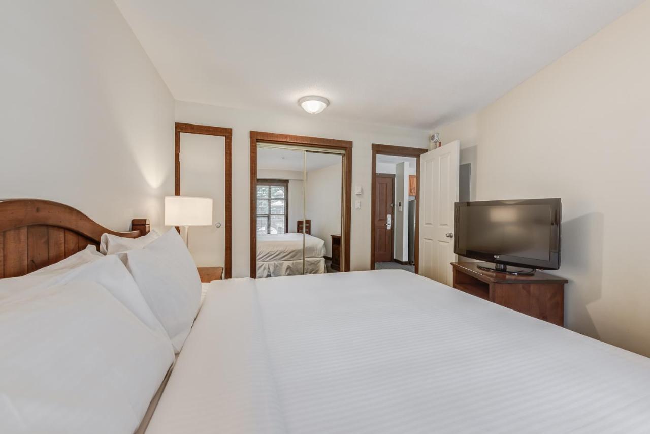 Blackcomb Springs Suites By Clique Γουίστλερ Εξωτερικό φωτογραφία