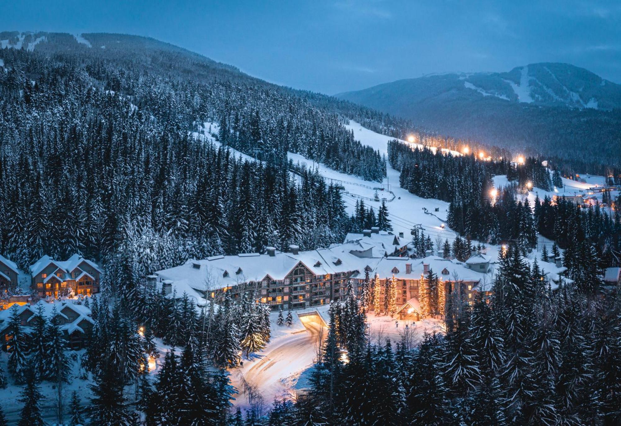 Blackcomb Springs Suites By Clique Γουίστλερ Εξωτερικό φωτογραφία