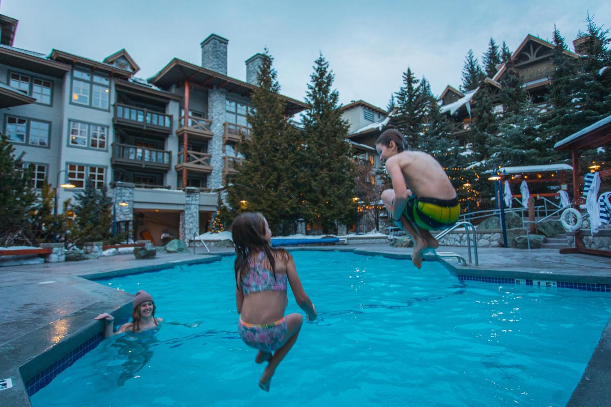 Blackcomb Springs Suites By Clique Γουίστλερ Εξωτερικό φωτογραφία